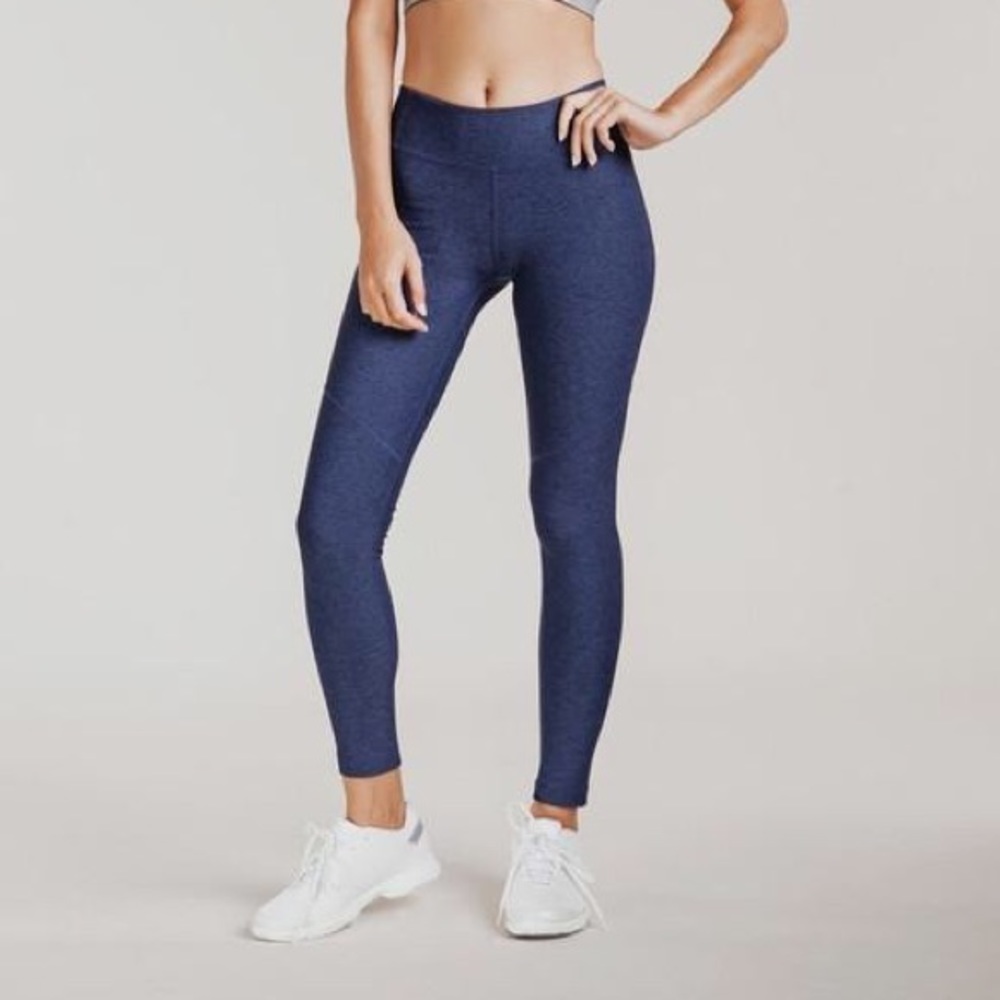 Outdoor Voices 3/4 Warmup Legging